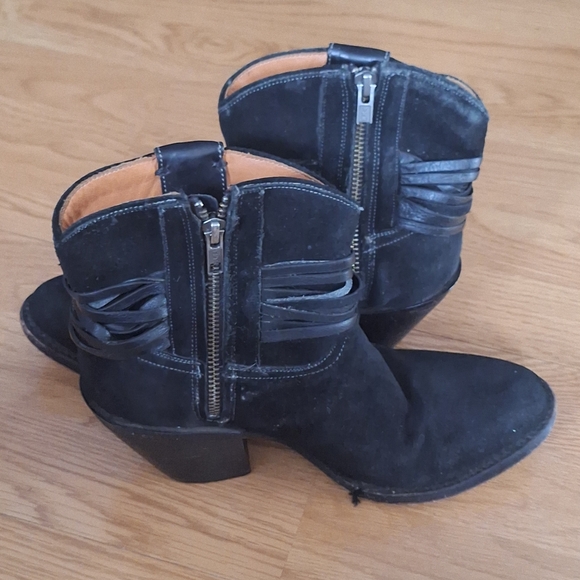 LUCCHESE Robyn Suede Ankle Bootie Boot Black 7.5 - Picture 6 of 16